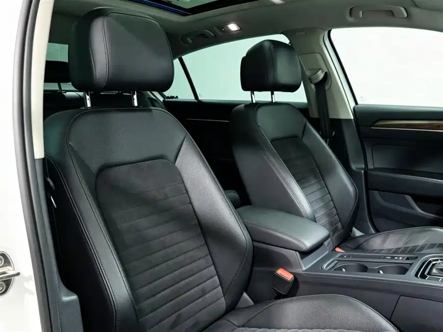 Volkswagen Magotan — миниатюра 6