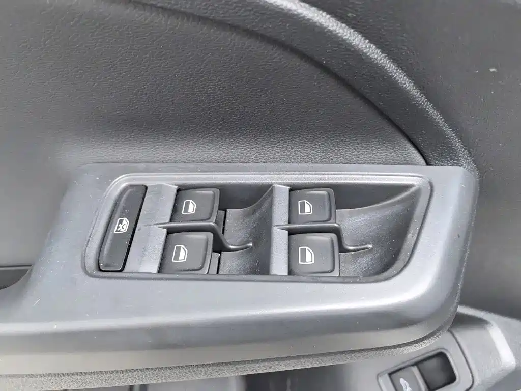 Volkswagen Lavida — миниатюра 9