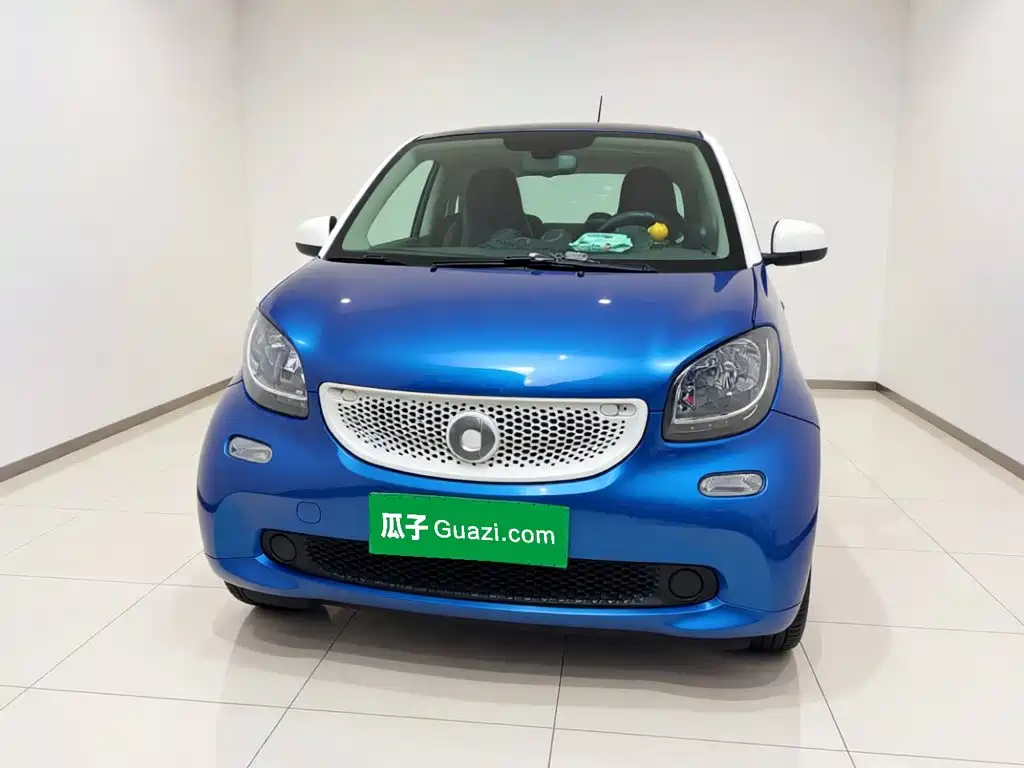 smart Smart Fortwo — миниатюра 2