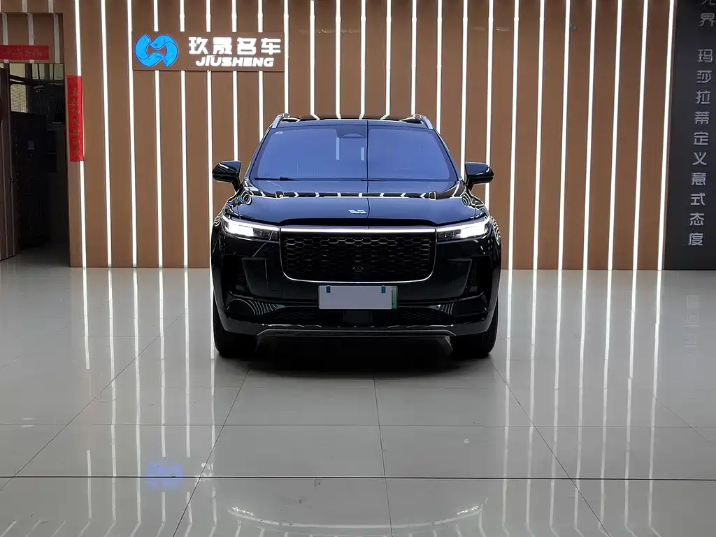 Li Auto ONE 2021 6 мест