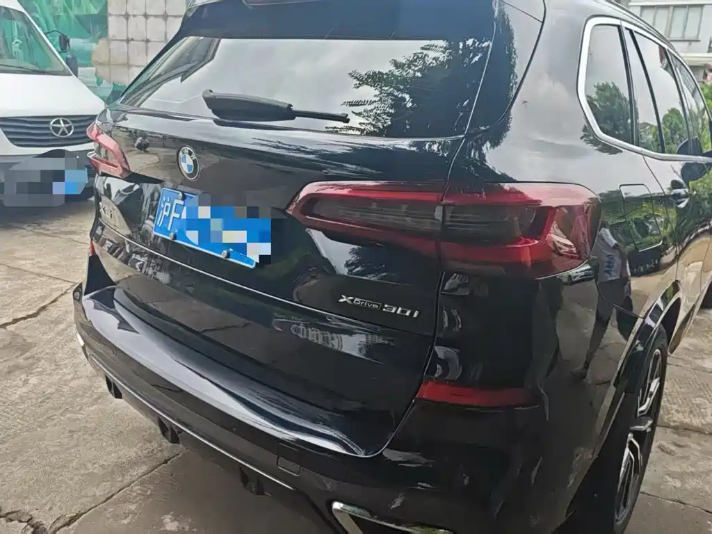 BMW X5 (Import) — миниатюра 9