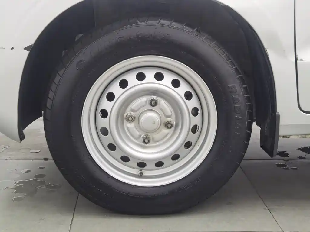 Wuling Hongguang V — миниатюра 17