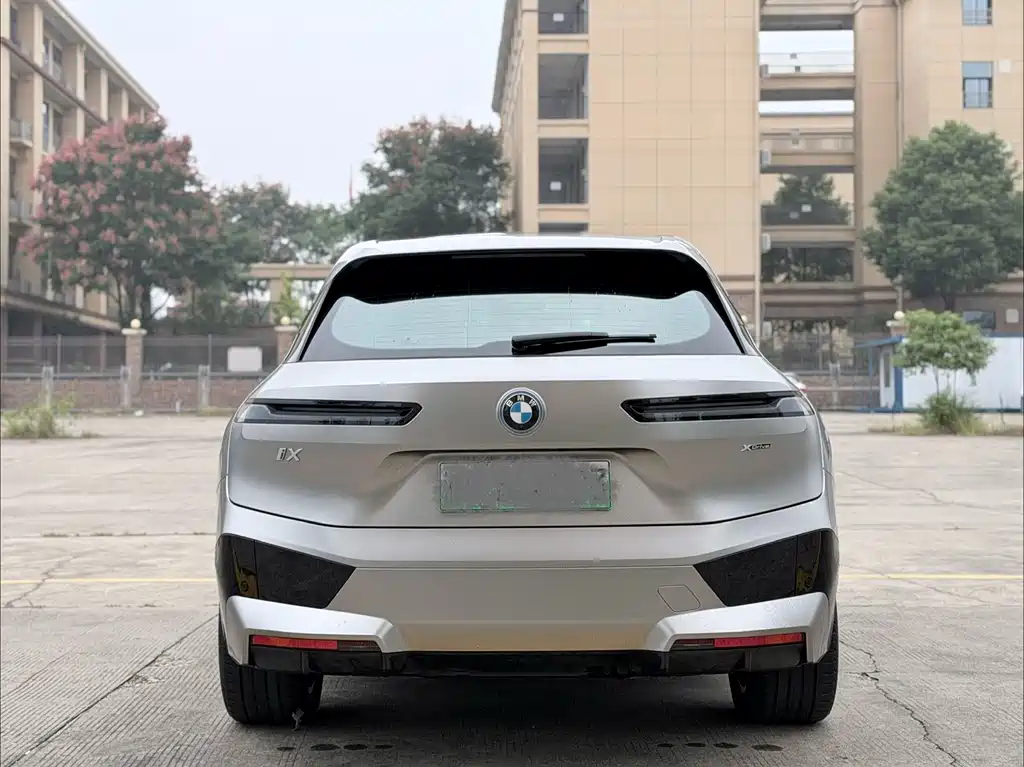 BMW iX — миниатюра 15