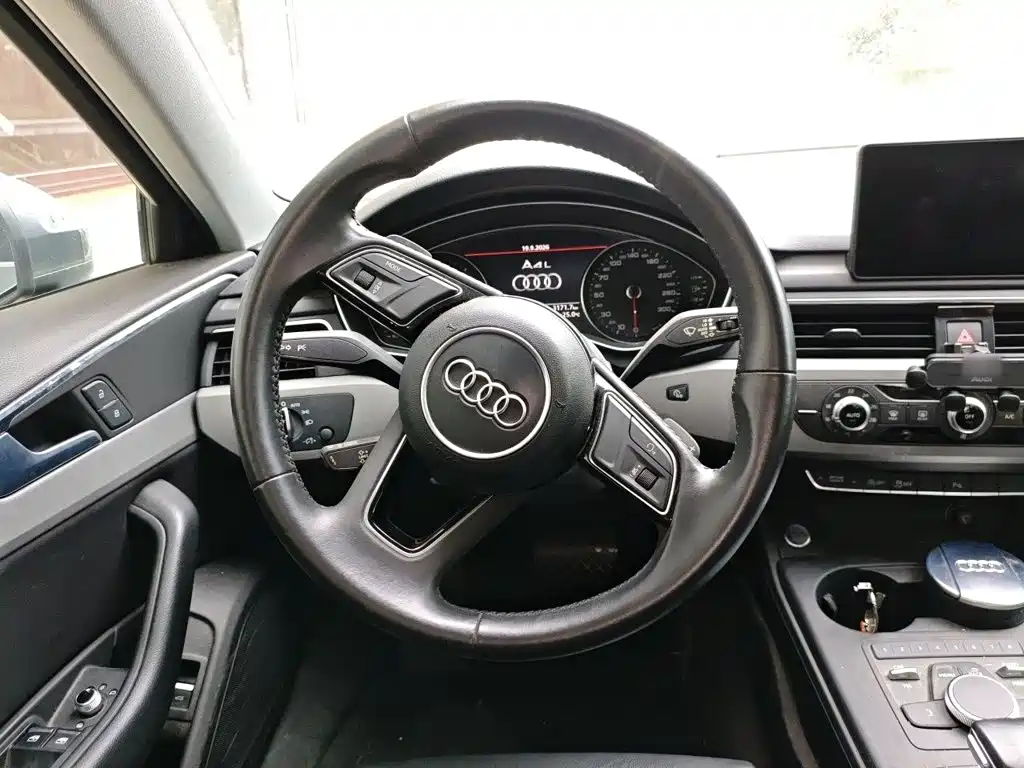 Audi A4L — миниатюра 3