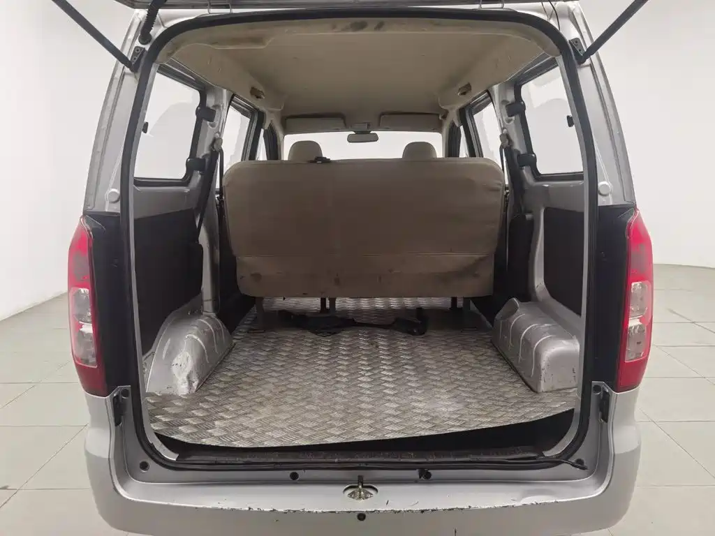 Wuling Hongguang V — миниатюра 16