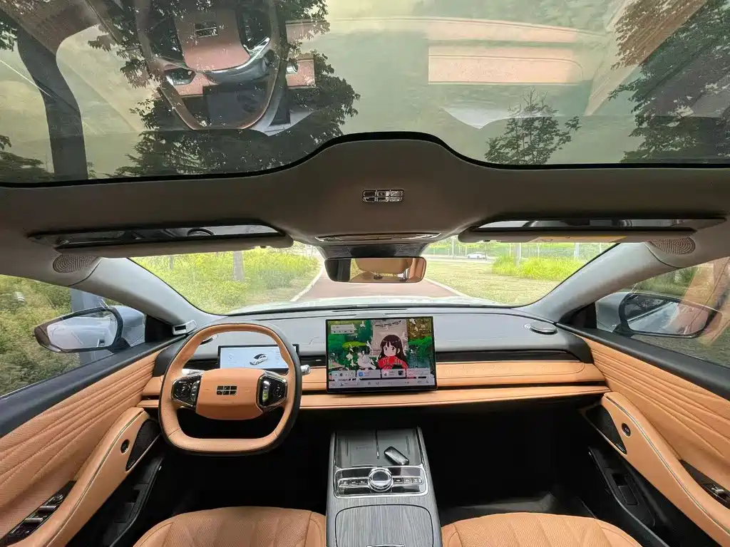Geely Galaxy Galaxy 8 8 2025 130km EM-i Luxury