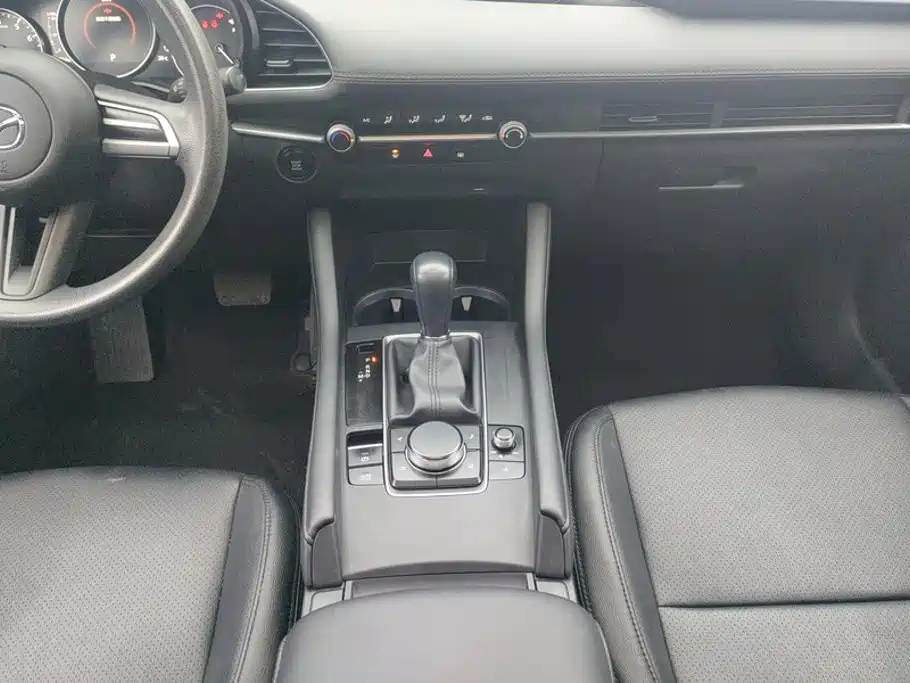 Mazda 3 Axela — миниатюра 16