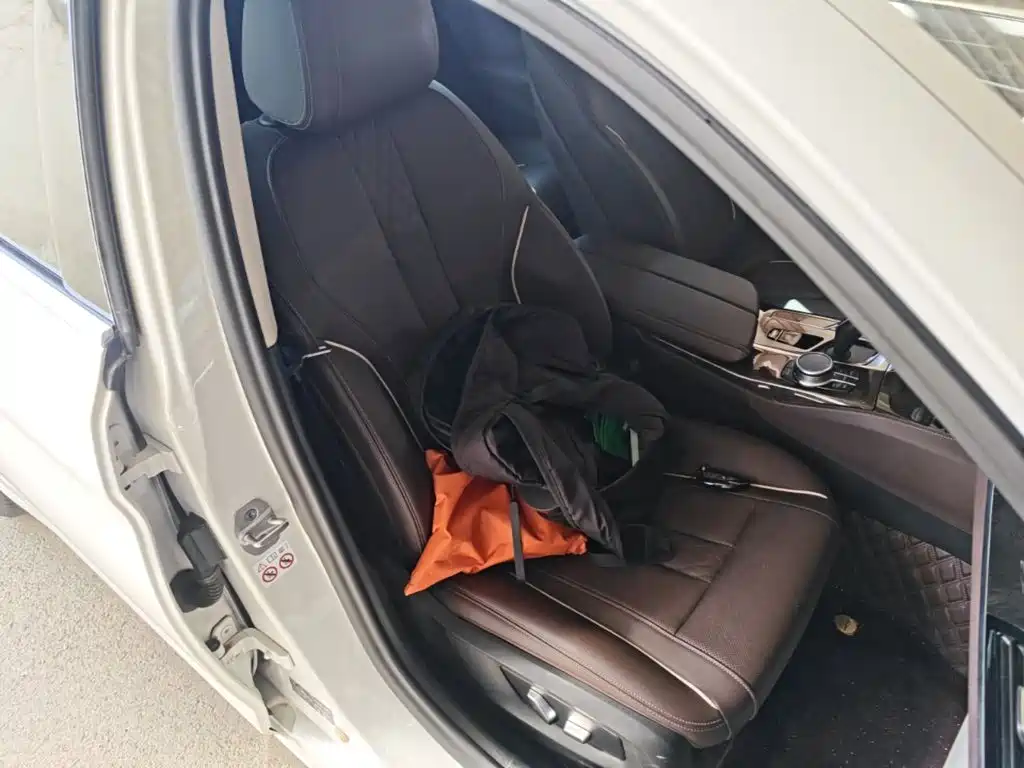 BMW 5 Series — миниатюра 25