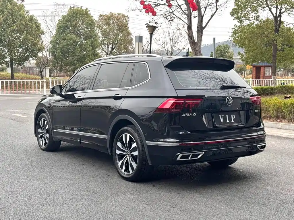 Volkswagen Tiguan L — миниатюра 4