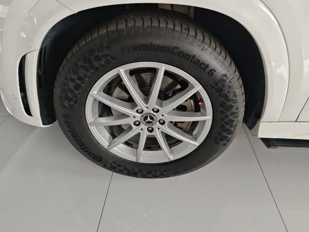 Mercedes-Benz GLE (Import) — миниатюра 23