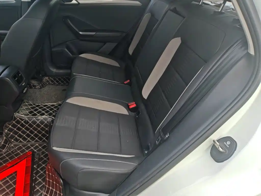 Volkswagen T-Roc — миниатюра 17