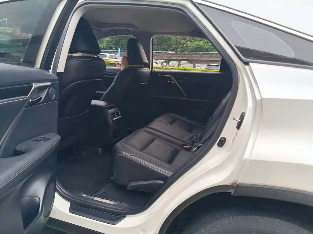 Lexus RX — миниатюра 9