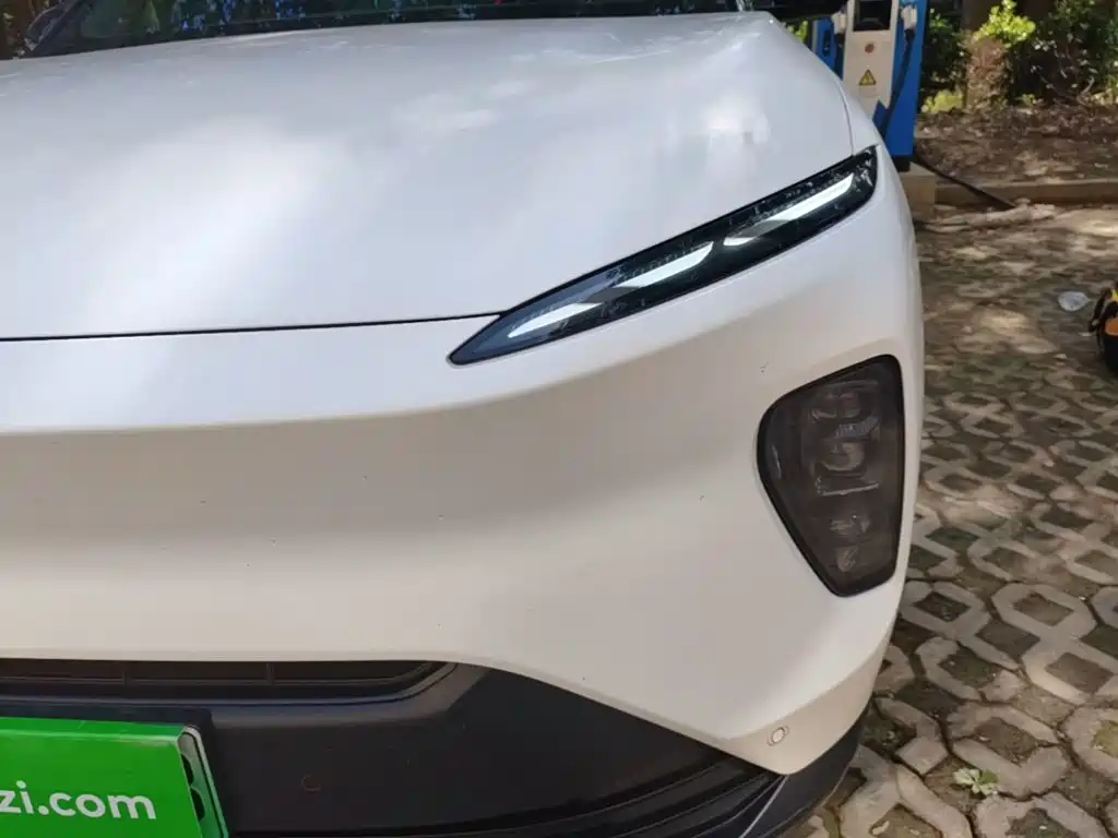 NIO ES8 — миниатюра 24