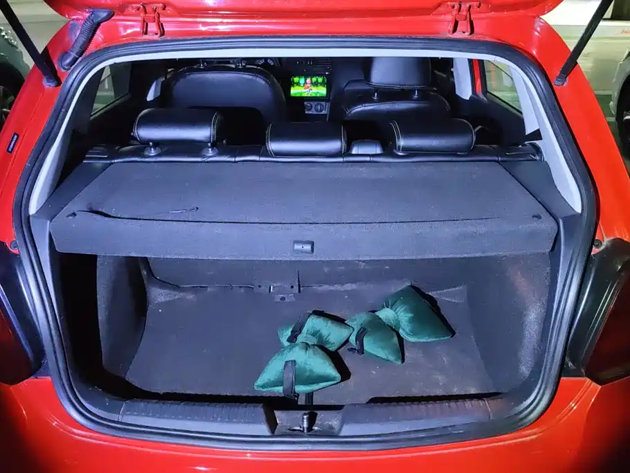 Volkswagen Polo — миниатюра 4
