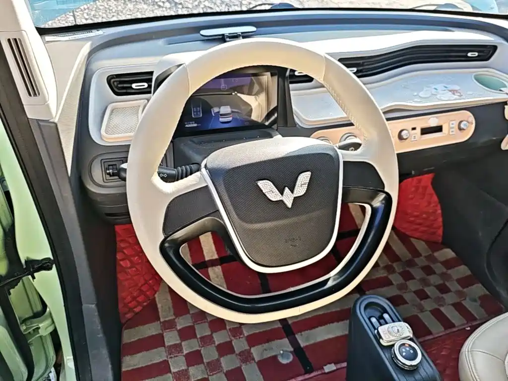 Wuling MINIEV — миниатюра 11