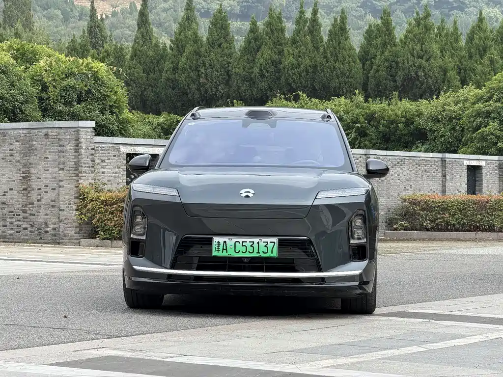 NIO ES8 2026 мест Executive