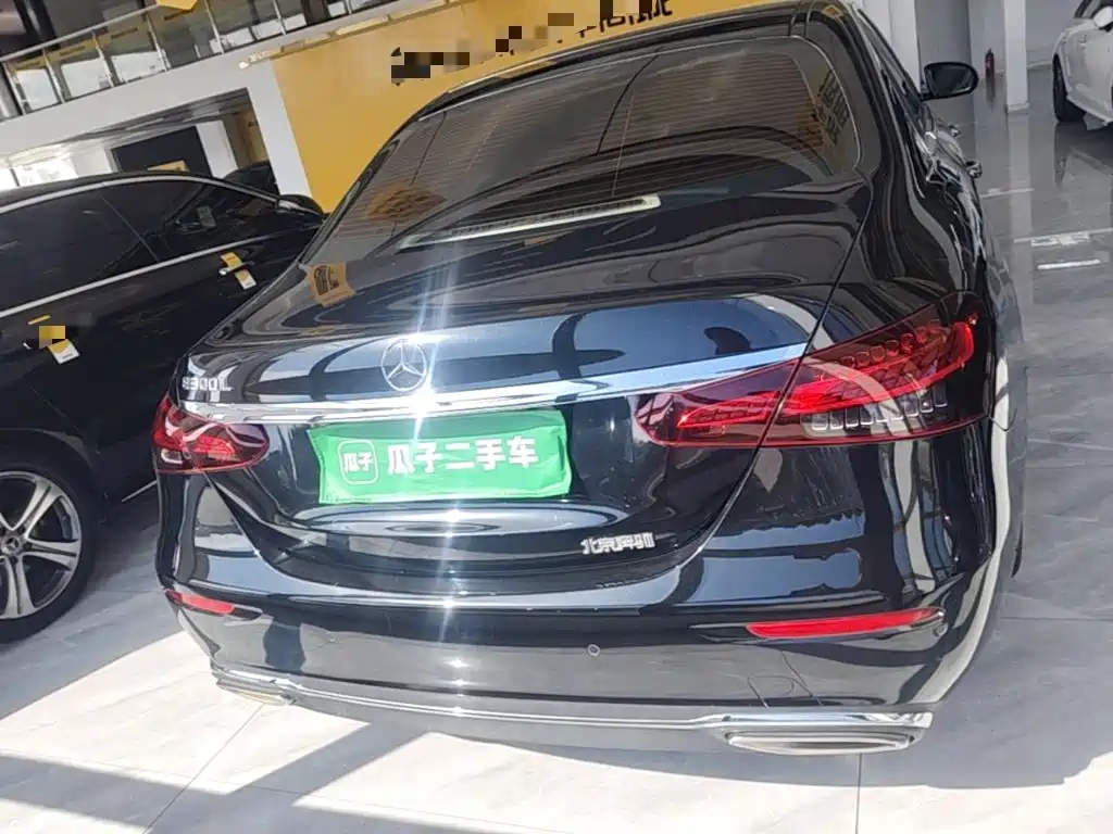 Mercedes-Benz E-Class — миниатюра 6