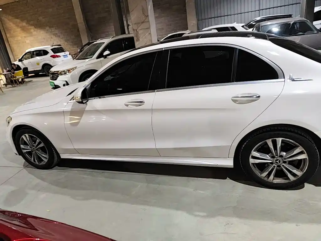 Mercedes-Benz C-Class — миниатюра 5
