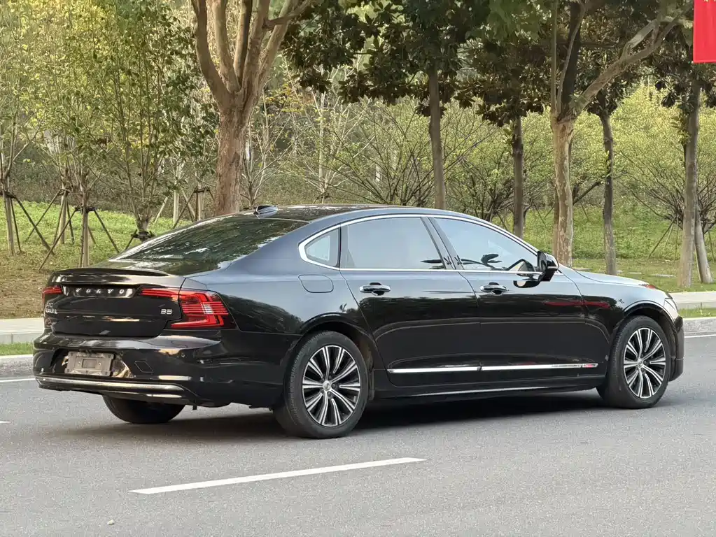 Volvo S90 — миниатюра 13