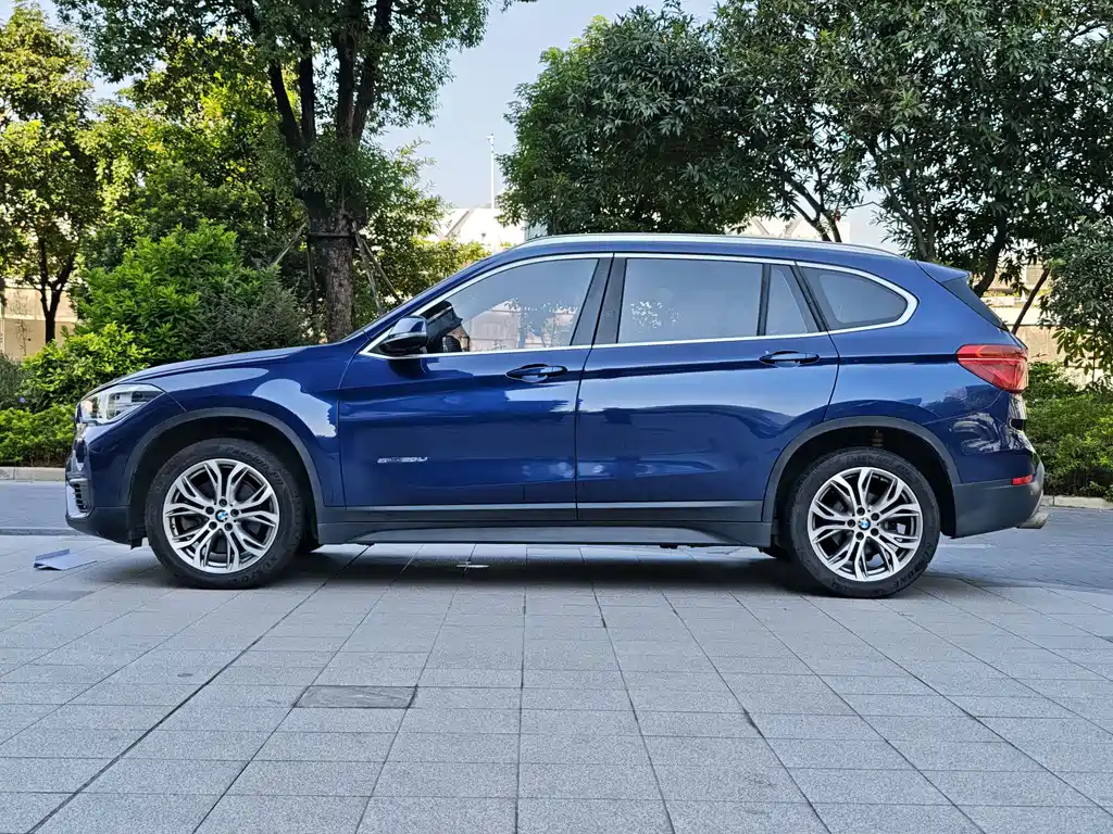 BMW X1 — миниатюра 9