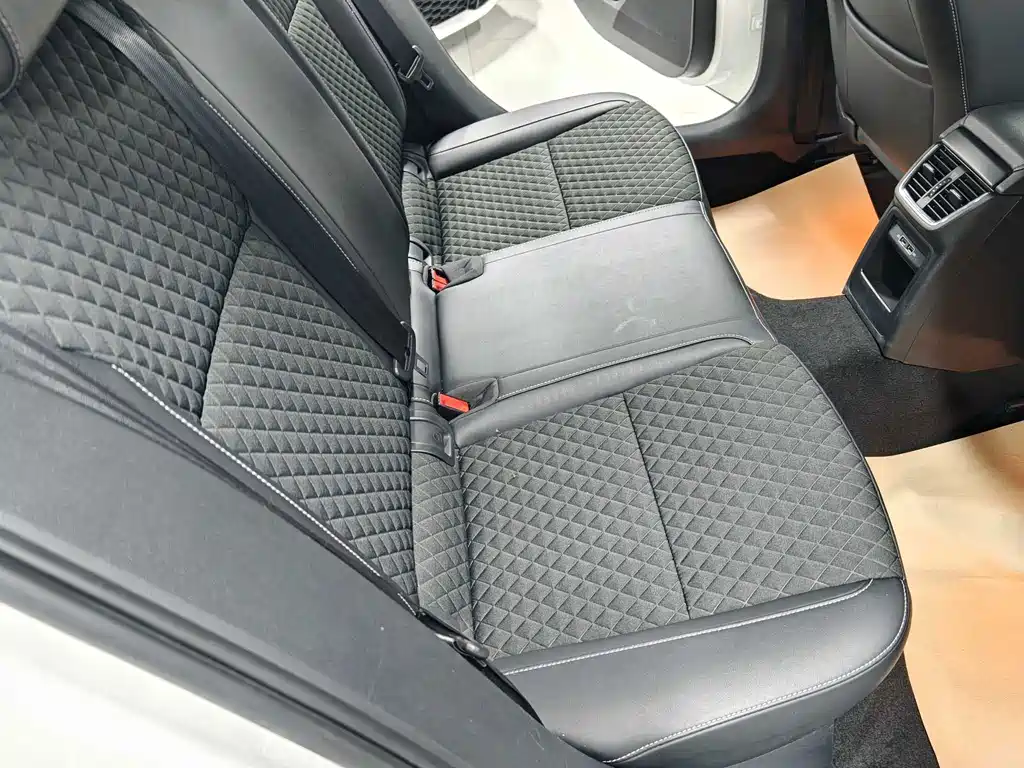 Skoda Octavia — миниатюра 10