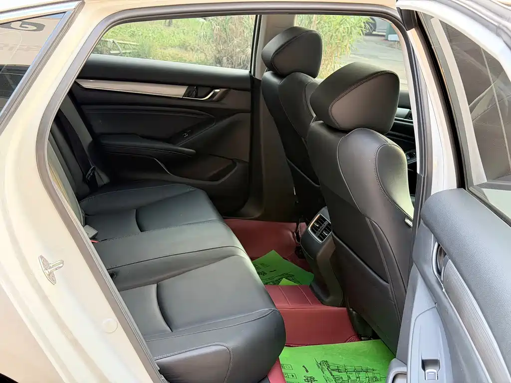 Honda Accord — миниатюра 10