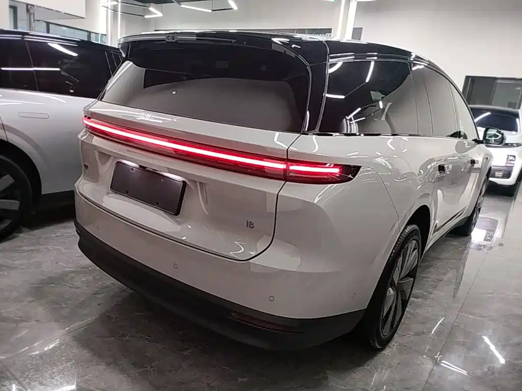 Li Auto i8 2025 Standard