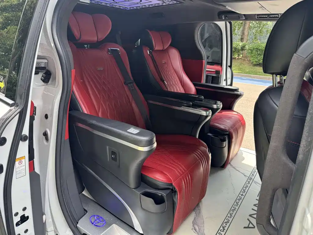 Toyota Sienna — миниатюра 5