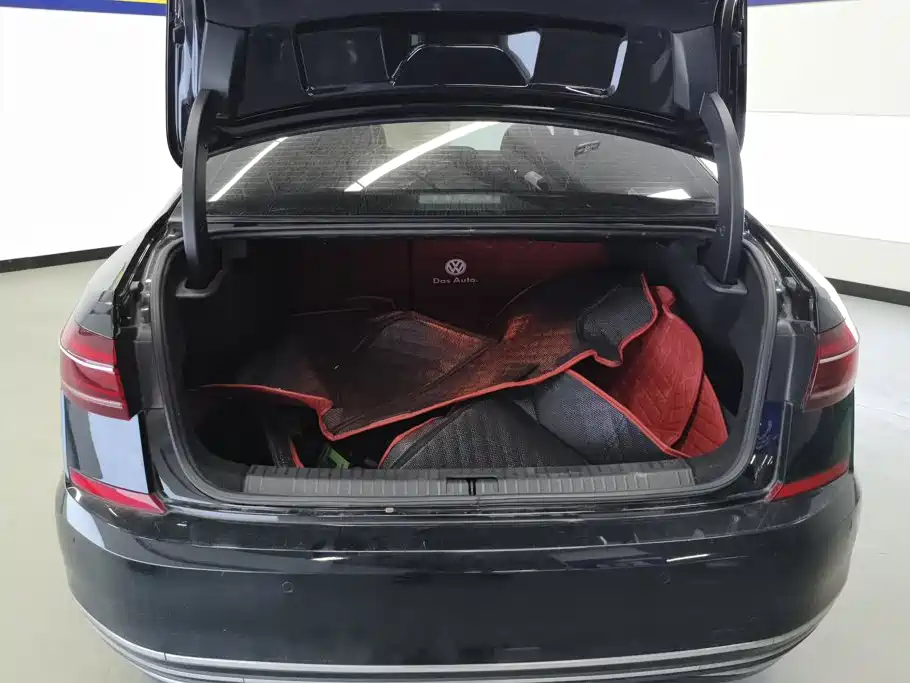 Volkswagen Passat — миниатюра 4