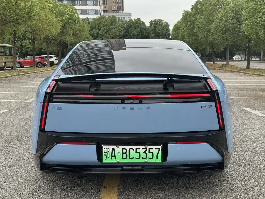 XPeng P7 — миниатюра 19