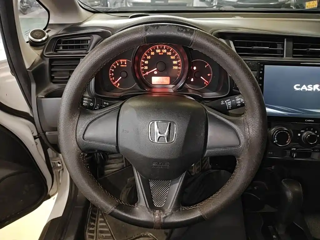 Honda Fit — миниатюра 11