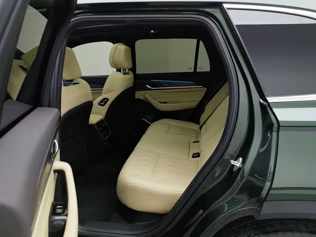 Geely Xingyue L — миниатюра 15