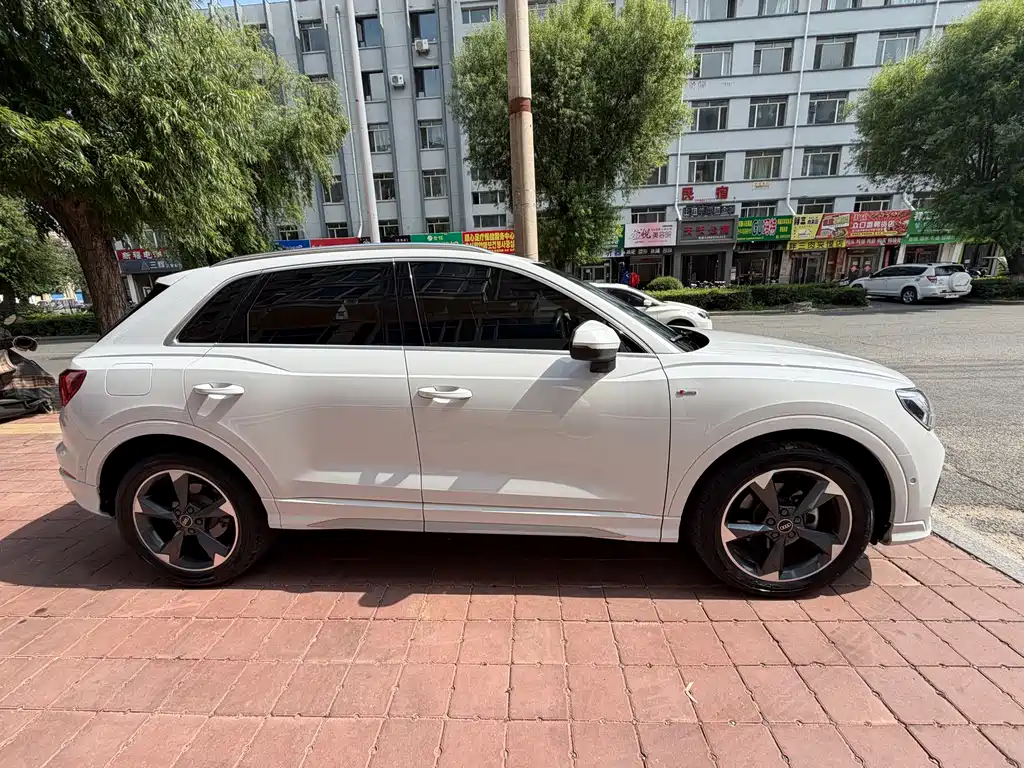 Audi Q3 — миниатюра 4