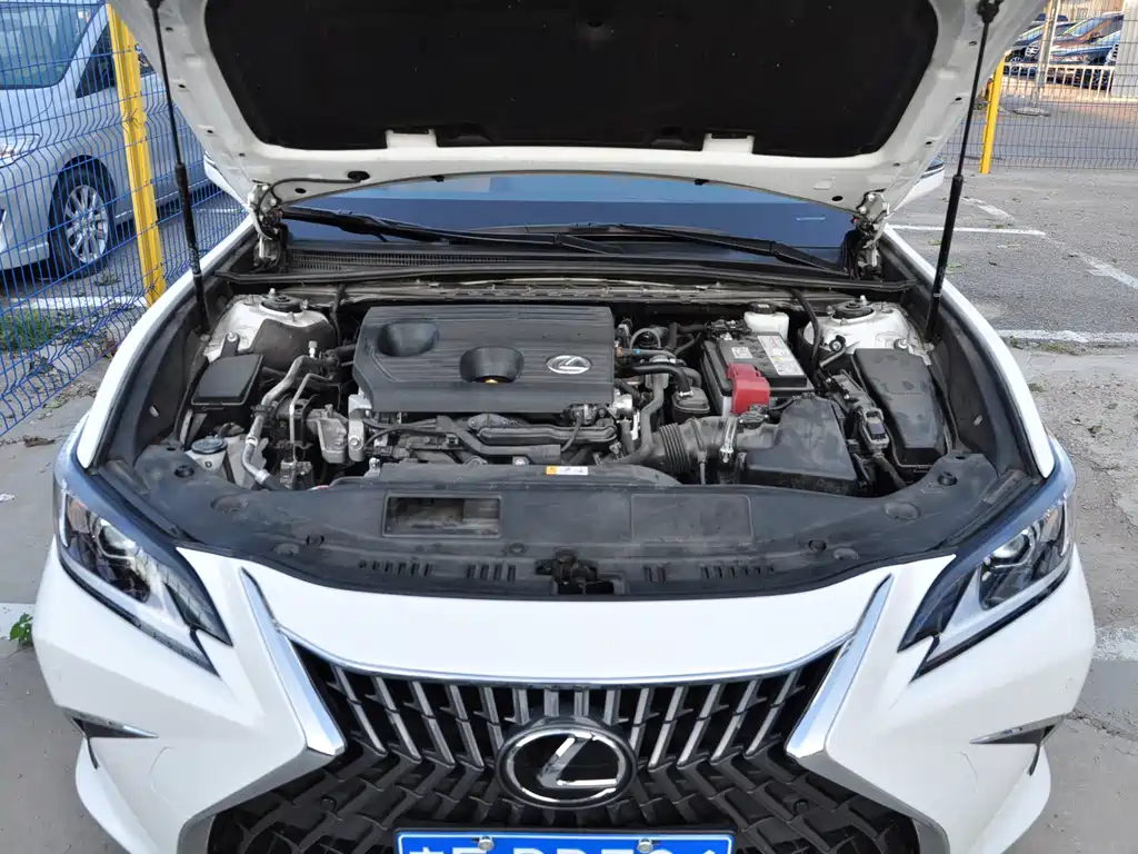 Lexus ES — миниатюра 15