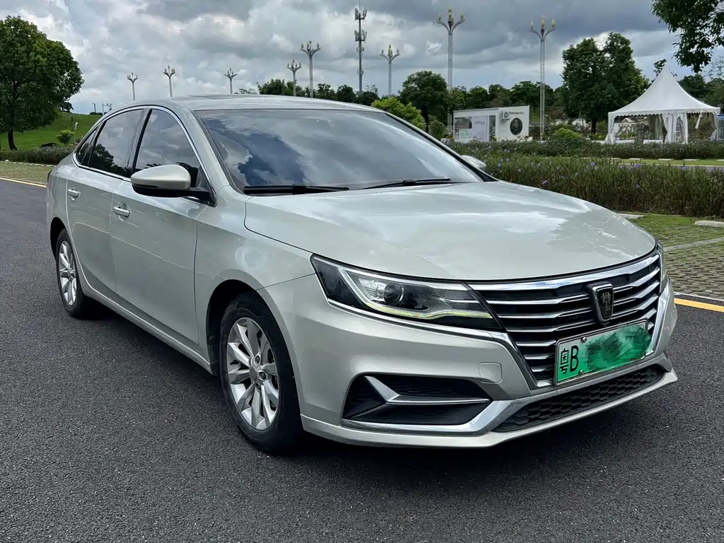 Roewe i6 New Energy — миниатюра 2
