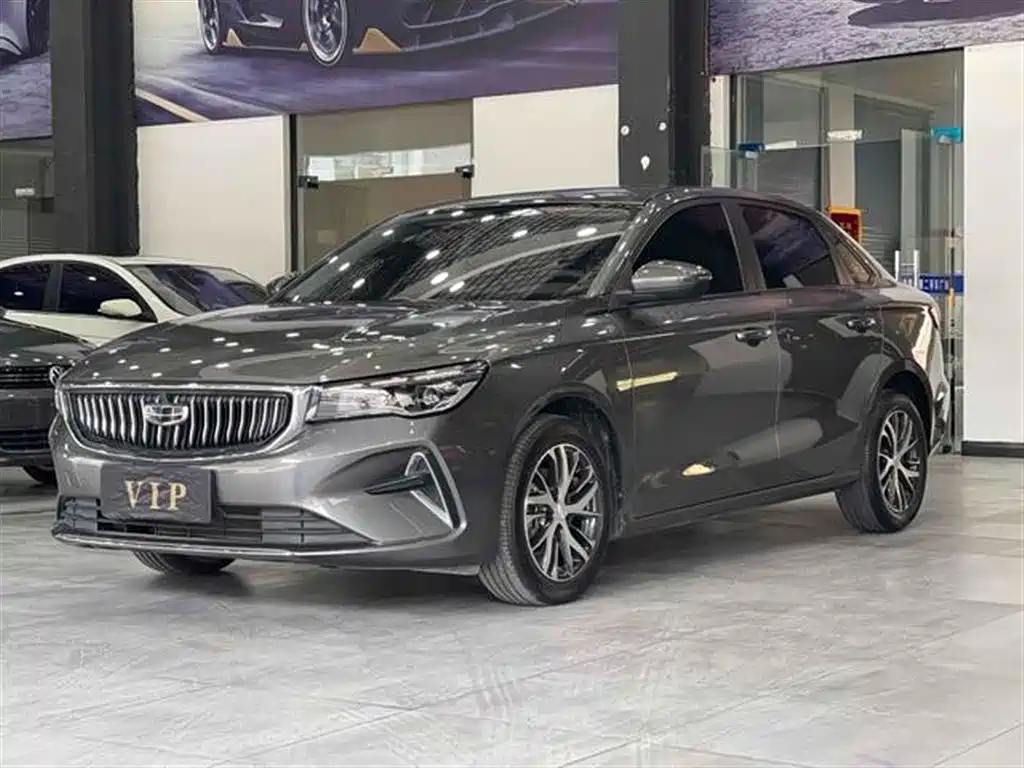 Geely Emgrand 2021