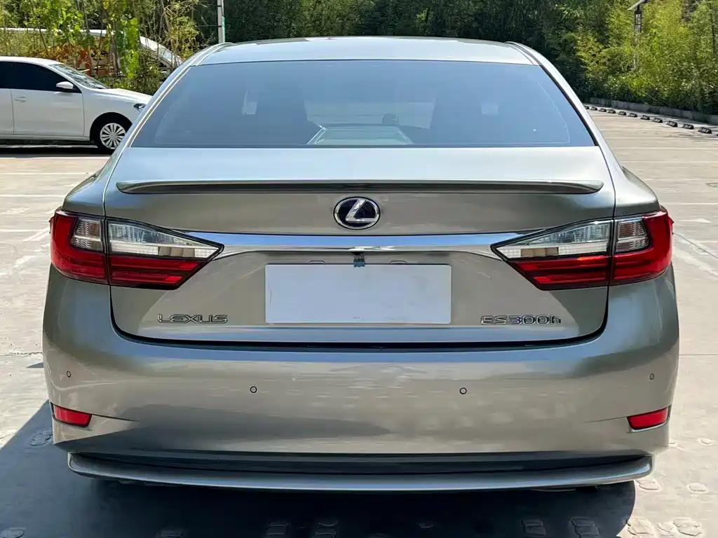Lexus ES — фотографии объявления, Фото 9
