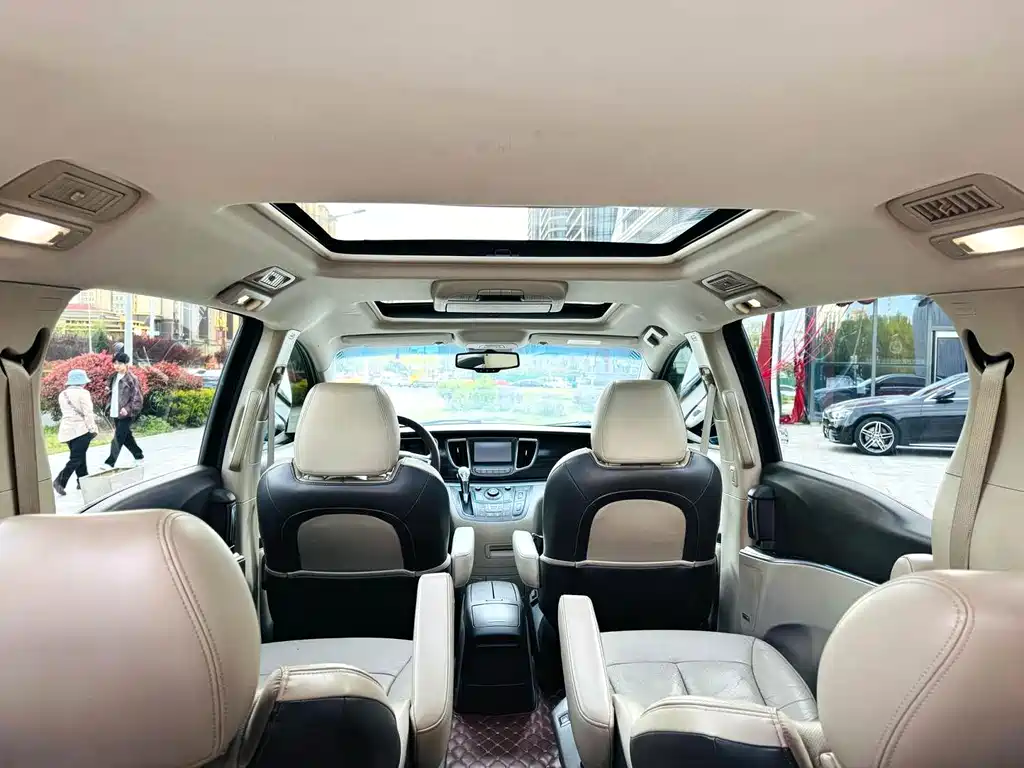 Buick GL8 — миниатюра 7