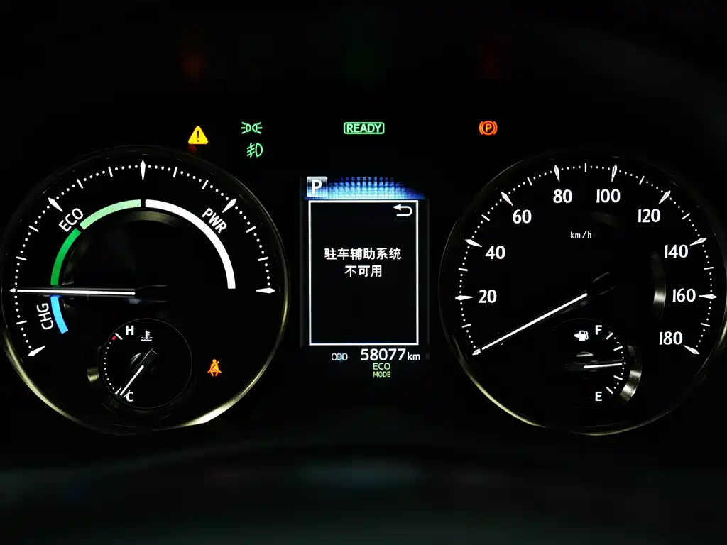 Toyota Alphard — миниатюра 14