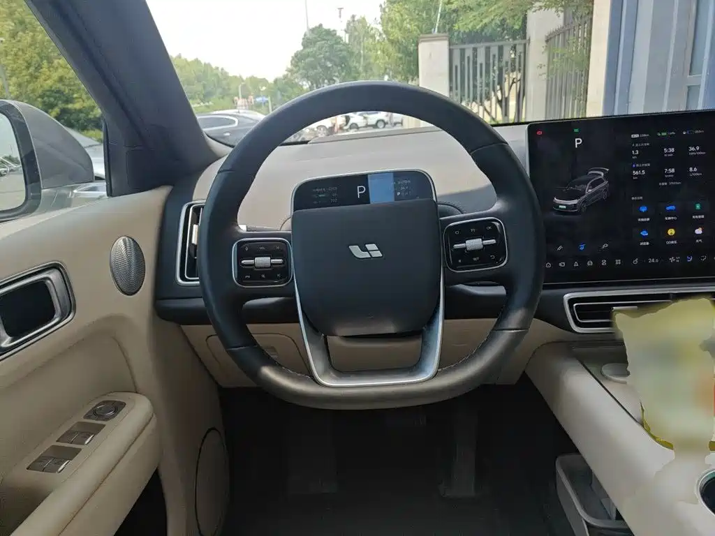 Li Auto Li L8 — миниатюра 6