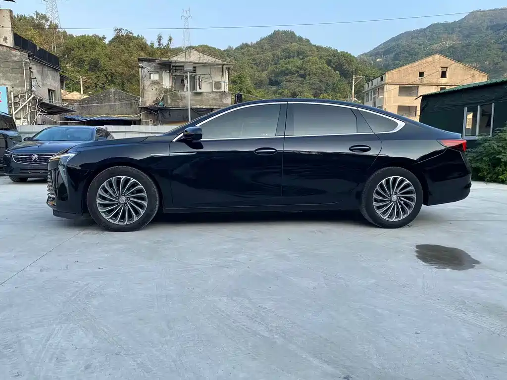 Buick LaCrosse — миниатюра 2