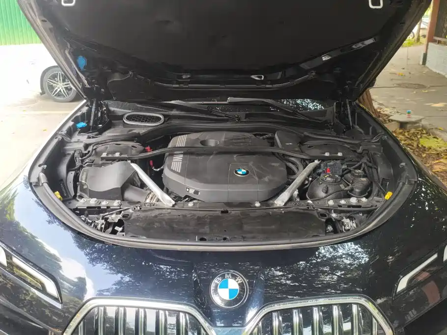 BMW 7 Series — миниатюра 10