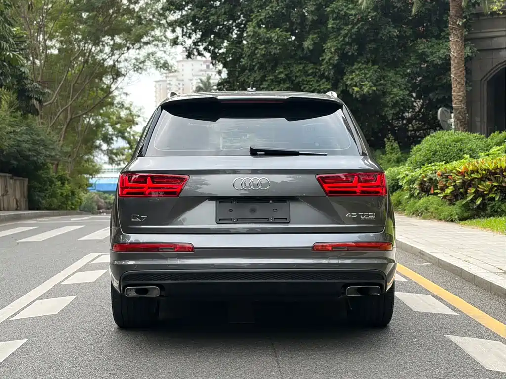 Audi Q7 — миниатюра 15