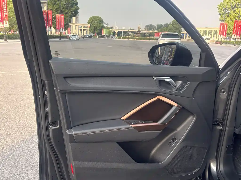 Audi Q3 2022 35 TFSI Fashion