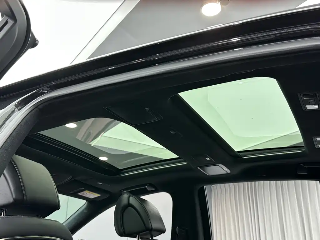 Lexus LS — миниатюра 25