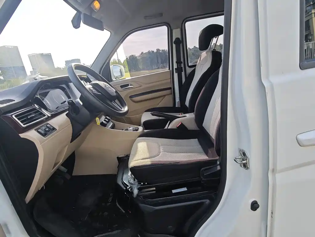 Kuayue Kuayue Star V5 EV — миниатюра 6