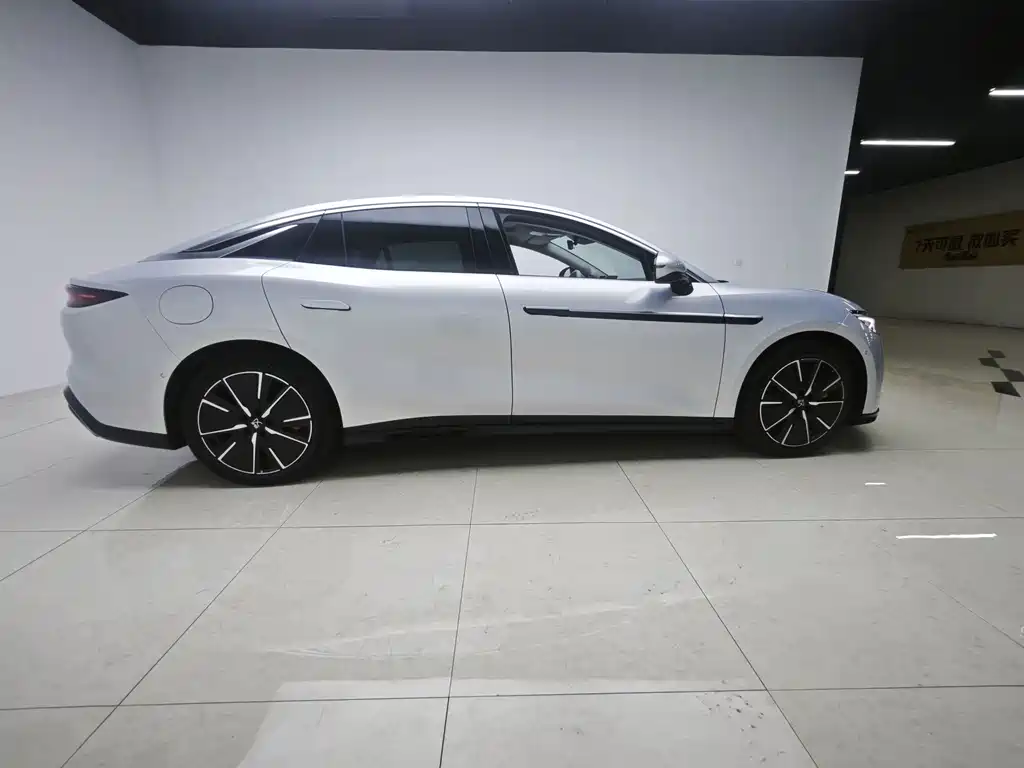 BYD Han L — миниатюра 9