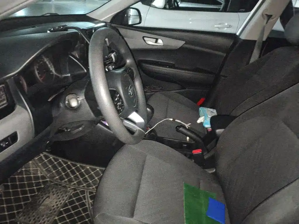 Kia Forte — миниатюра 11