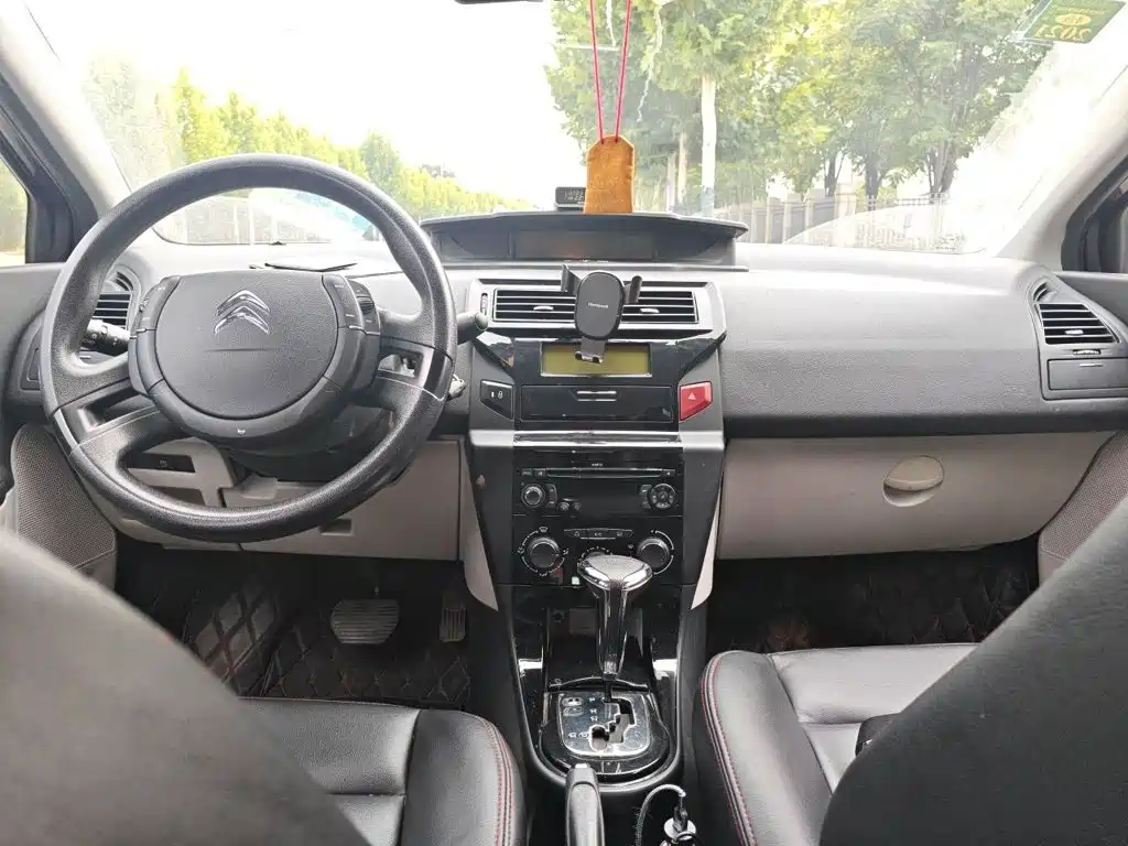 Citroen C-Quatre — миниатюра 10
