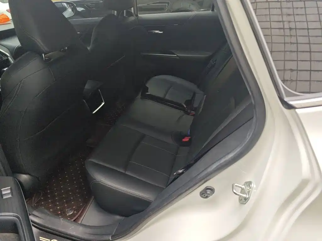 Toyota Harrier — миниатюра 18